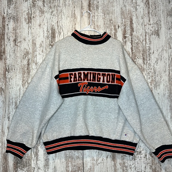 Vintage Varsity Farmington Tigers Sweater Knit Crewneck sweatshirt - Picture 1 of 10